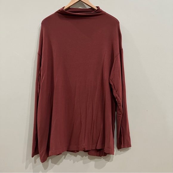 Isabel Maternity XXL high neck snap top - Picture 3 of 6